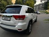 Jeep Grand Cherokee 2012 года за 6 000 000 тг. в Астана – фото 5