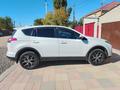 Toyota RAV4 2018 годаүшін12 700 000 тг. в Актобе – фото 5