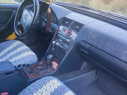 Mercedes-Benz C 240 1998 года за 2 900 000 тг. в Алматы – фото 6