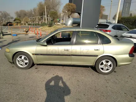 Opel Vectra 1997 года за 1 100 000 тг. в Шымкент – фото 2