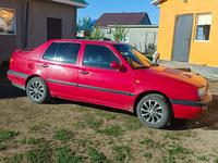 Volkswagen Passat 1994 годаүшін1 200 000 тг. в Уральск