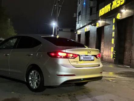 Hyundai Elantra 2018 года за 4 700 000 тг. в Атырау – фото 3