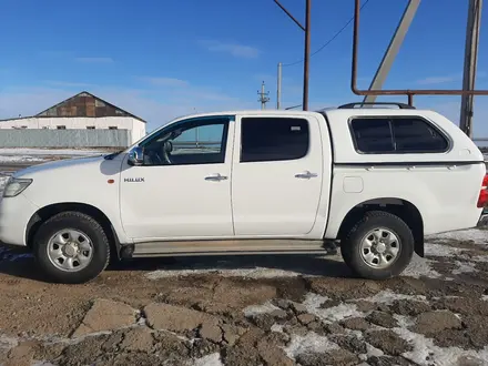 Toyota Hilux 2012 года за 8 500 000 тг. в Атырау – фото 2