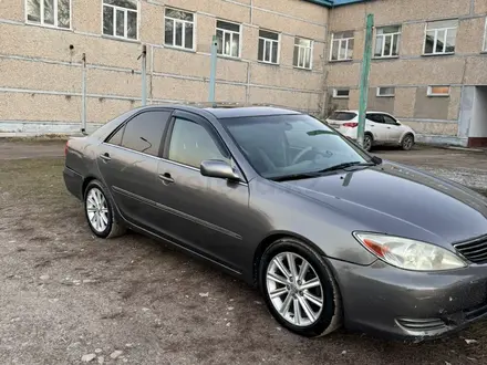 Toyota Camry 2003 года за 4 500 000 тг. в Алматы – фото 2