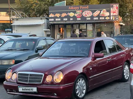 Mercedes-Benz E 280 1996 года за 2 000 000 тг. в Алматы