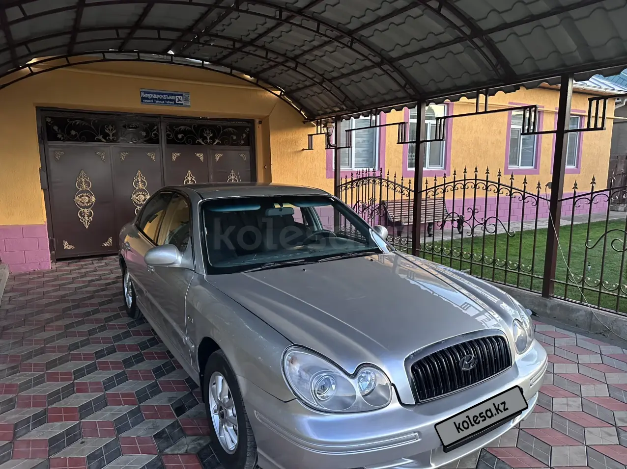 Hyundai Sonata, 2004
