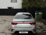 Kia Rio 2018 года за 5 800 000 тг. в Жетысай – фото 2