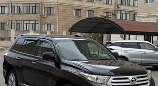Toyota Highlander 2013 года за 12 000 000 тг. в Актау