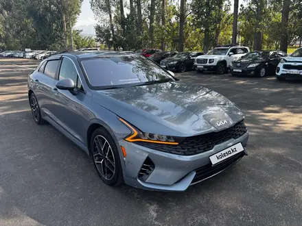 Kia K5 2022 года за 8 707 950 тг. в Алматы – фото 3