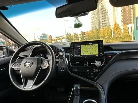 Toyota Camry 2021 года за 15 000 000 тг. в Астана