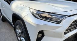 Toyota RAV4 2020 годаүшін14 900 000 тг. в Караганда – фото 3