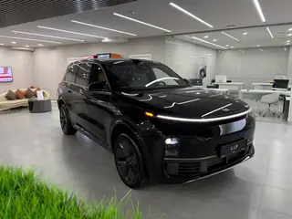 Li L9