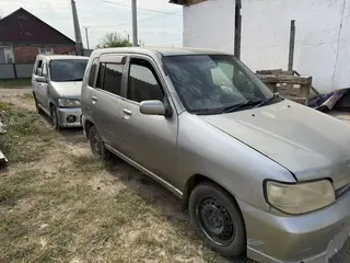 Nissan Cube, 2001