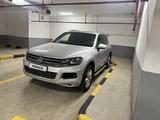 Volkswagen Touareg 2011 года за 8 500 000 тг. в Алматы