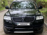 Volkswagen Touareg 2006 года за 6 400 000 тг. в Алматы