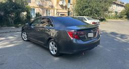 Toyota Camry 2014 года за 6 300 000 тг. в Уральск – фото 3