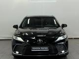 Toyota Camry Luxe 2021 года за 15 300 000 тг. в Астана – фото 5