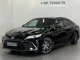 Toyota Camry Luxe 2021 года за 15 300 000 тг. в Астана