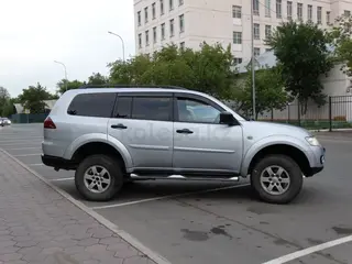 Mitsubishi Pajero Sport, 2012
