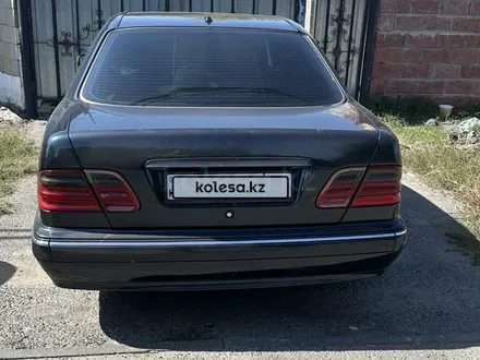 Mercedes-Benz E 320 2000 года за 4 850 000 тг. в Алматы – фото 4