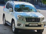 Toyota Land Cruiser Prado 2013 годаfor17 300 000 тг. в Атырау