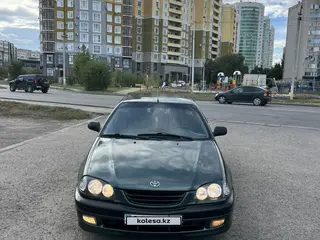 Toyota Avensis, 1999
