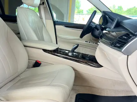 BMW X5 2015 года за 15 350 000 тг. в Алматы – фото 24