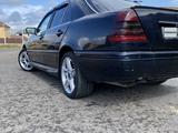 Mercedes-Benz C 180 1998 года за 1 700 000 тг. в Караганда