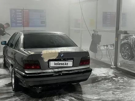 BMW 318 1994 года за 750 000 тг. в Алматы – фото 2