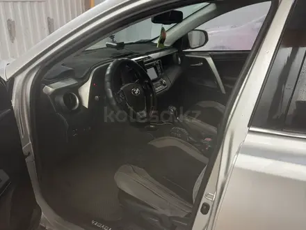 Toyota RAV4 2015 года за 8 500 000 тг. в Караганда – фото 18