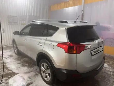 Toyota RAV4 2015 года за 8 500 000 тг. в Караганда – фото 21