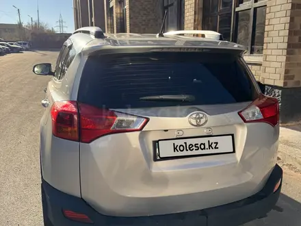 Toyota RAV4 2015 года за 8 500 000 тг. в Караганда – фото 4