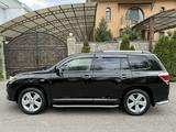 Toyota Highlander 2013 года за 15 000 000 тг. в Алматы – фото 2