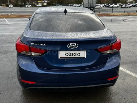 Hyundai Elantra 2015 года за 4 500 000 тг. в Уральск – фото 4