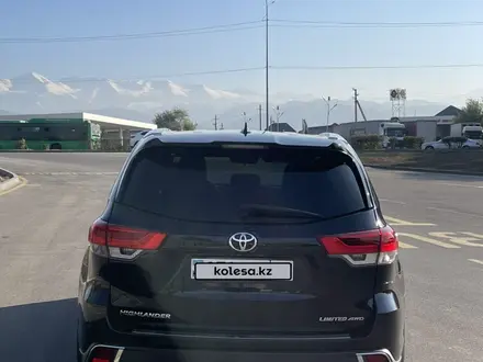 Toyota Highlander 2018 года за 17 800 000 тг. в Алматы – фото 3