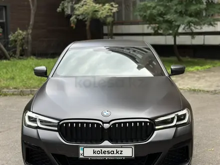 BMW 530 2023 года за 35 500 000 тг. в Астана