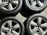 Комплект дисков с резиной на Toyota за 180 000 тг. в Алматы