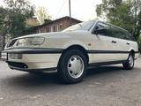 Volkswagen Passat 1995 годаүшін2 699 999 тг. в Караганда