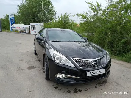 Hyundai Grandeur 2015 года за 7 500 000 тг. в Алматы – фото 16