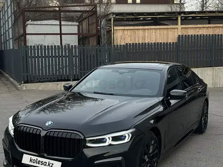 BMW 750 2020 года за 55 000 000 тг. в Алматы – фото 2