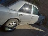 Mercedes-Benz E 260 1988 годаfor800 000 тг. в Семей – фото 4