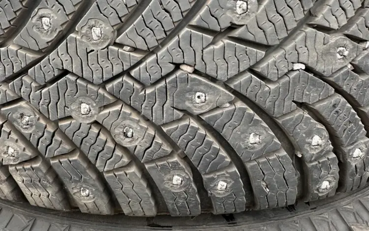 Pirelli шикарный комплект за 70 000 тг. в Астана