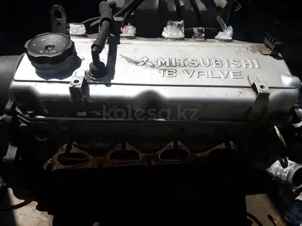 Двигатель на Митсубиси каризма 4g92 за 110 000 тг. в Алматы – фото 2