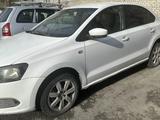 Volkswagen Polo 2012 года за 3 200 000 тг. в Семей – фото 2