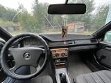 Mercedes-Benz E 200 1994 годаүшін850 000 тг. в Караганда – фото 5