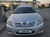 Toyota Camry 2010 года за 6 300 000 тг. в Караганда – фото 2