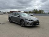 Toyota Camry Luxe eCVT 2026 года за 24 190 000 тг. в Актобе