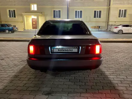 Audi A6 1994 года за 2 600 000 тг. в Актау – фото 4