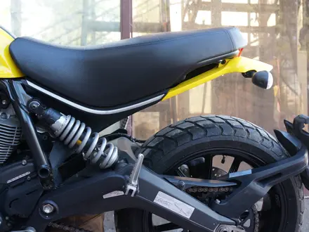 Ducati  SCRAMBLER ICON 2016 года за 2 790 000 тг. в Шымкент – фото 19