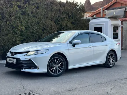 Toyota Camry 2021 года за 16 500 000 тг. в Астана – фото 3